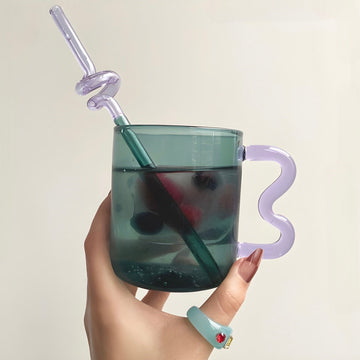 Tazas de vasos de colores